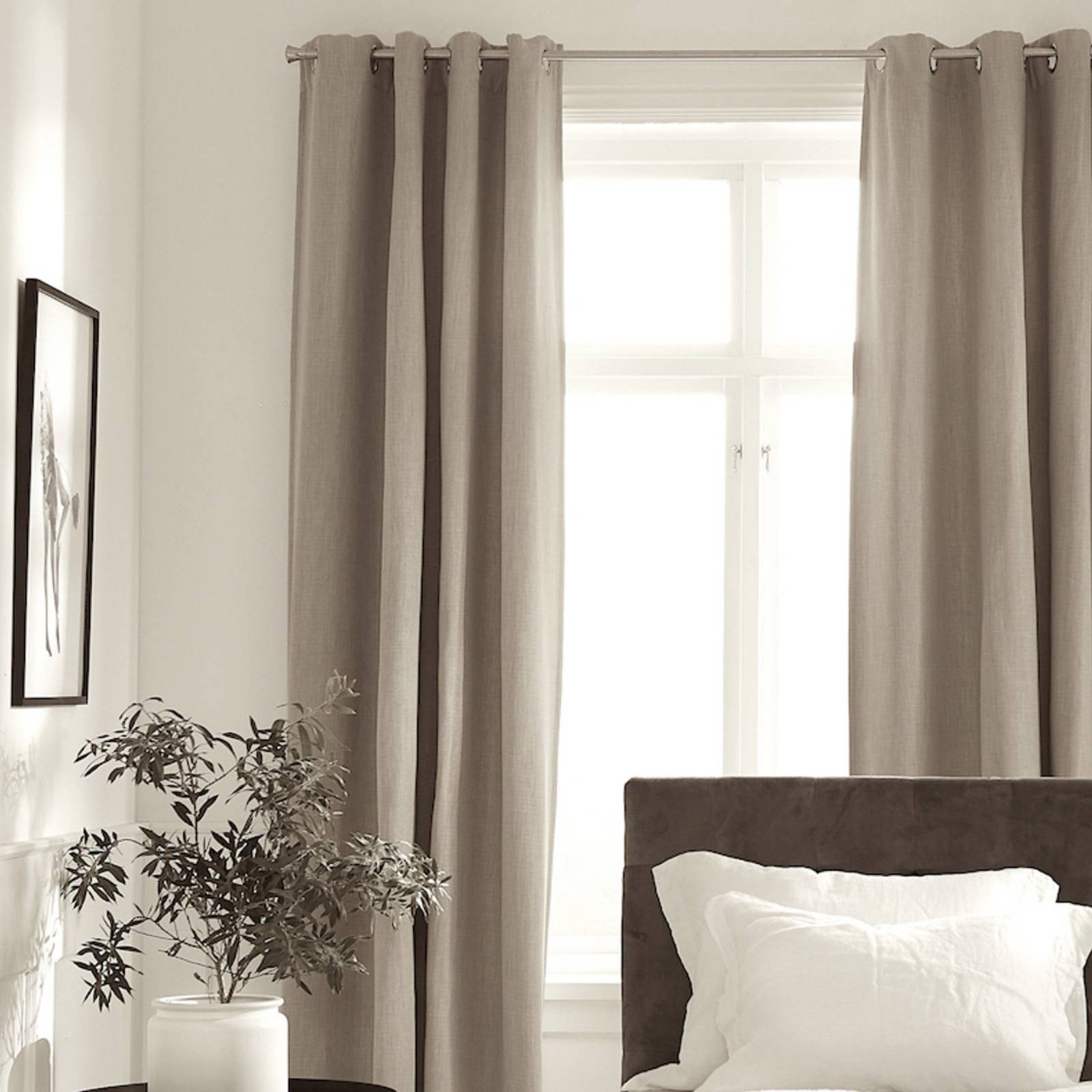 Benefits of Eyelet Curtains