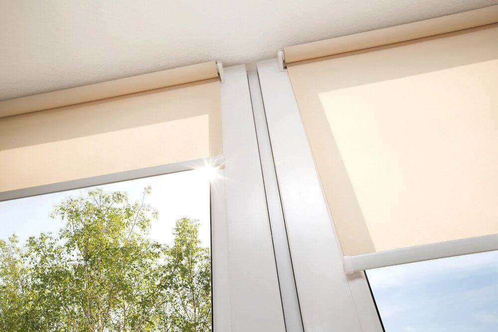 removing roller blinds guide